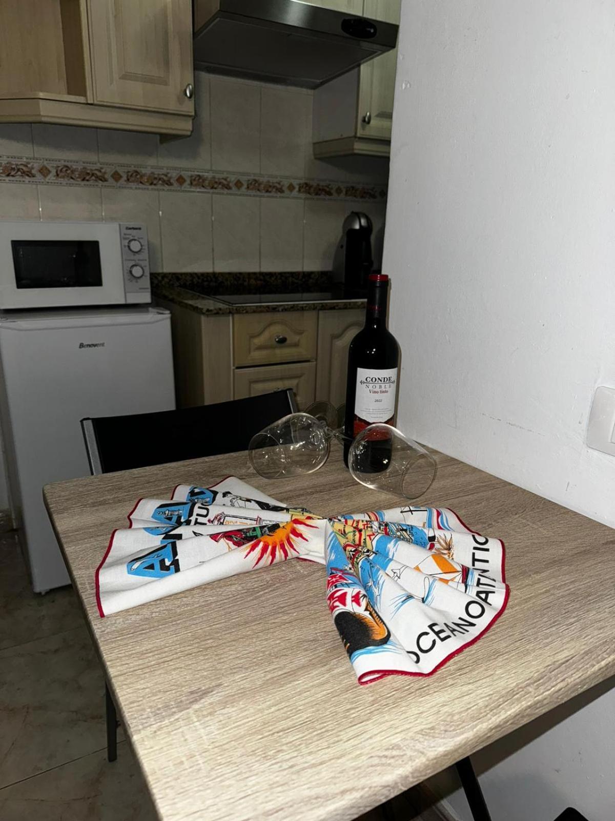 Paseo De Gracia - Lovely Studio By The Sea! Лос Кристианос Екстериор снимка